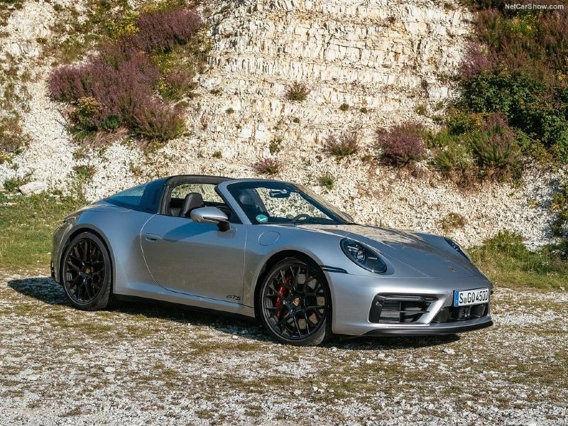Porsche-911_Targa_4_GTS-2022-1024-02.jpg