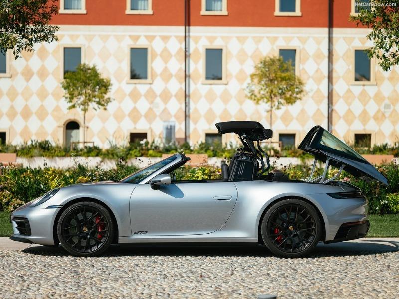 Porsche-911_Targa_4_GTS-2022-1024-13.jpg