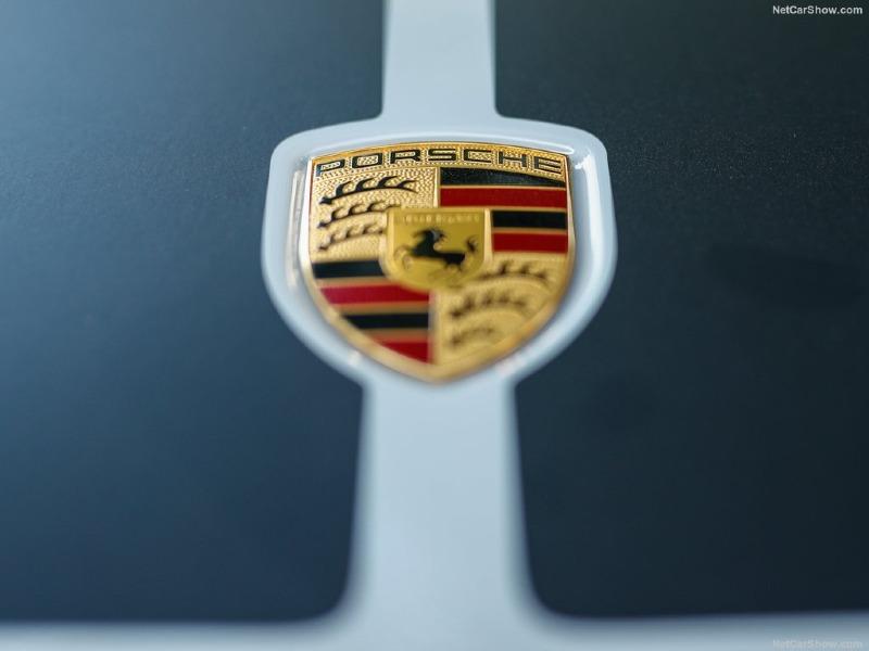 Porsche-911_Carrera_4_GTSriolet-2022-1024-22.jpg