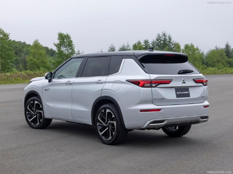 Mitsubishi-Outlander_PHEV-2022-1024-29.jpg