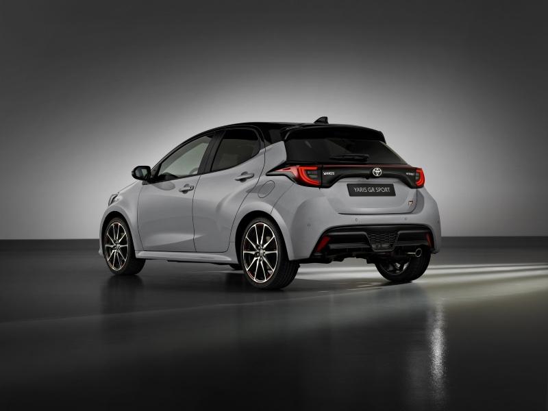 Toyota-Yaris-GR-Sport-2.jpg