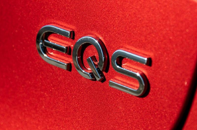 4-mercedes-amg-eqs-53-2021-first-drive-review-badge.jpg