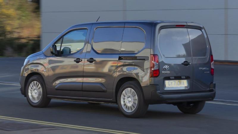 Toyota Proace City Electric-10.jpg