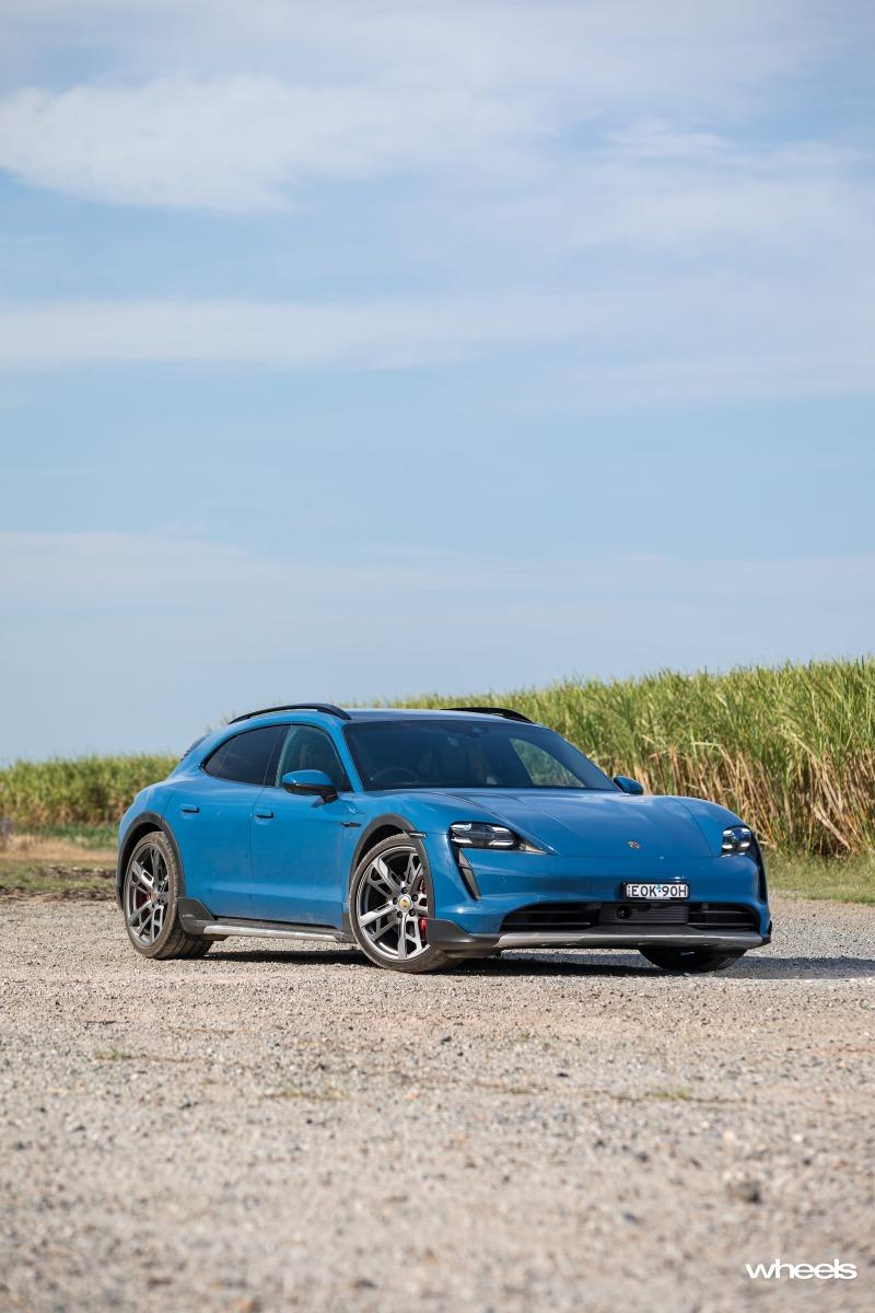 2022_Porsche_Taycan_4S_Cross_Turismo_Neptune_Blue_static_front_Australia_MWilliams_6.jpg