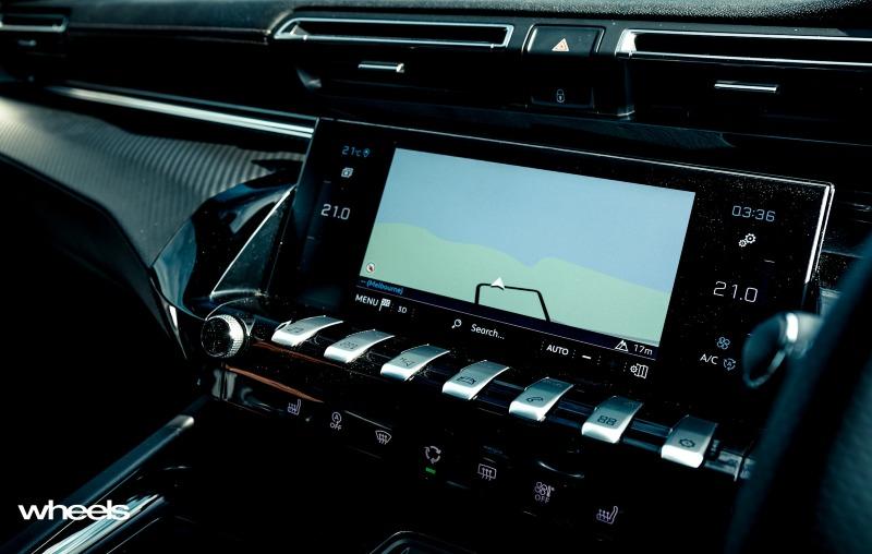 2021_Peugeot_508_GT_Fastback_Celebes_Blue_Australia_interior_infotainment_screen_EDewar.jpg