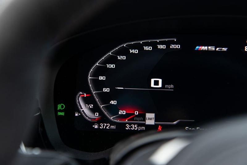 2022-bmw-m5-cs-122-1640399213.jpg