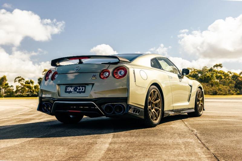 211216_Nissan-GT-R-T-spec_Still-25.jpg