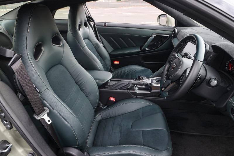 2022-Nissan-GT-R-T-Spec-Australia-seats.jpeg