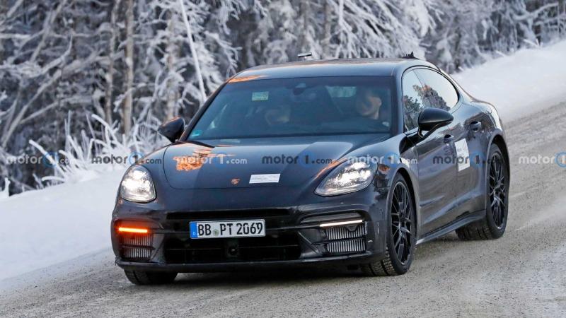 porsche-panamera-facelift-spy-photo.jpg