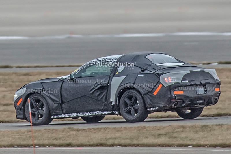 2024-ford-mustang-s650-spied-for-the-first-time-with-production-body_17.jpg