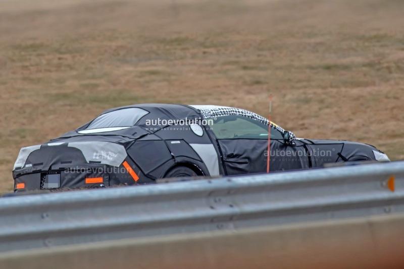 2024-ford-mustang-s650-spied-for-the-first-time-with-production-body_25.jpg