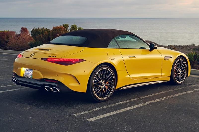 2022-mercedes-amg-sl-63_008.jpg