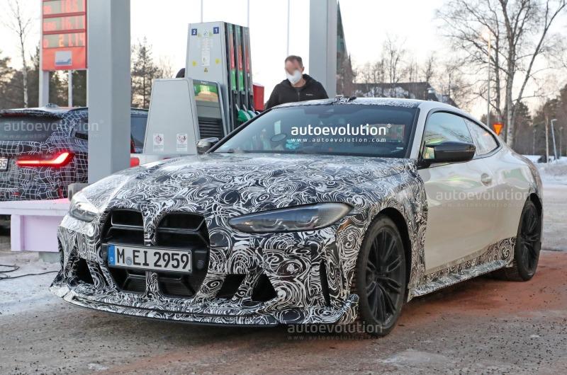 2023-bmw-m4-csl-spied-in-its-second-favorite-place-its-driver-is-not-happy_5.jpg