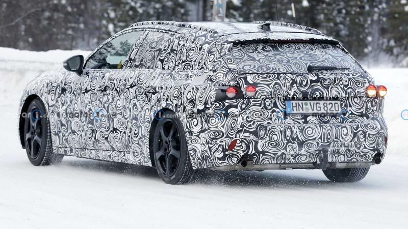 2023-audi-a4-avant-winter-spy-photo (8).jpg