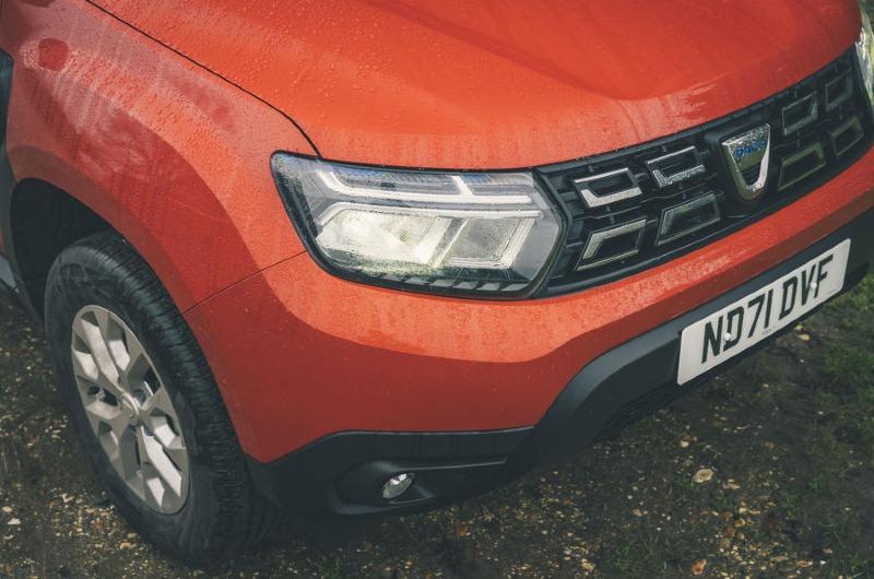 5-dacia-duster-2x4-2022-uk-first-drive-review-headlights.jpg