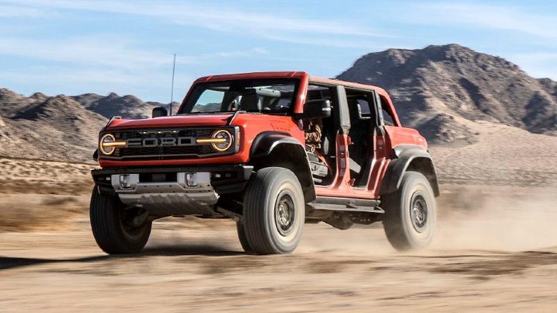 2022_Ford_Bronco_Raptor_5.jpg