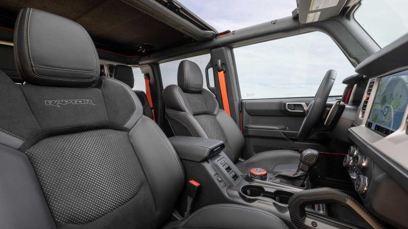 2022-ford-bronco-raptor-seats.jpg