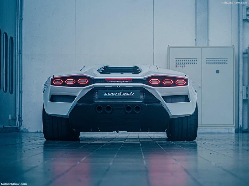 Lamborghini-Countach_LPI_800-4-2022-1024-42.jpg