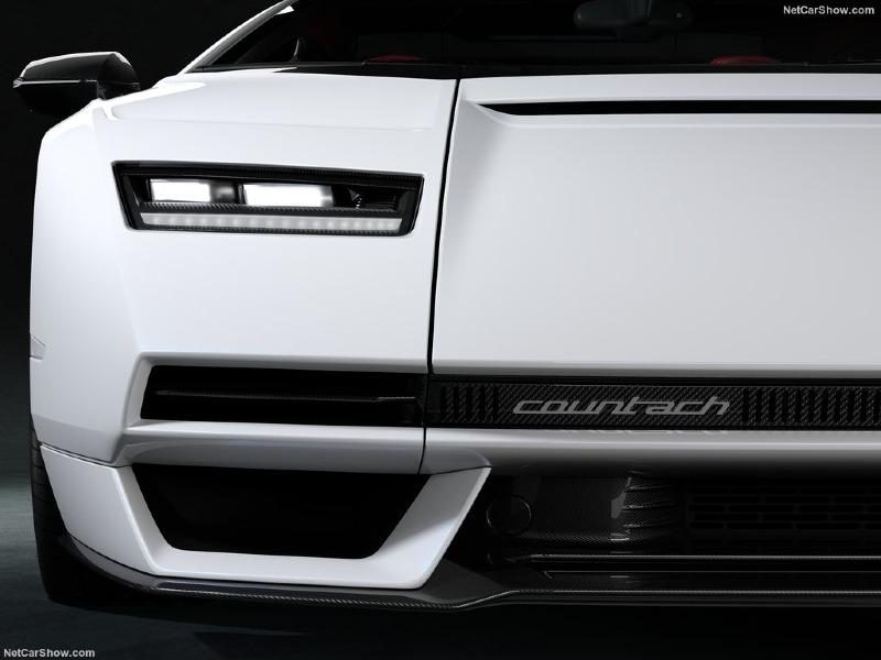 Lamborghini-Countach_LPI_800-4-2022-1024-61.jpg