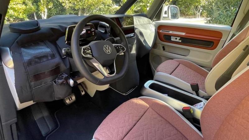 vw-id-buzz-already-arrived-in-barcelona-and-this-is-the-first-interior-picture-179977_1.jpg