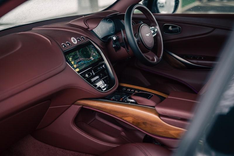 aston-martin-dbx-5.jpg