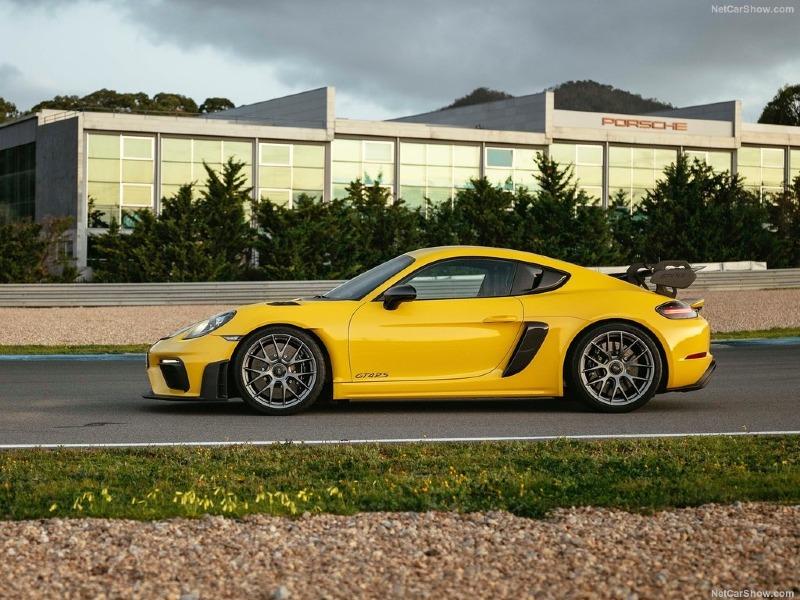 Porsche-718_Cayman_GT4_RS-2022-1024-34.jpg