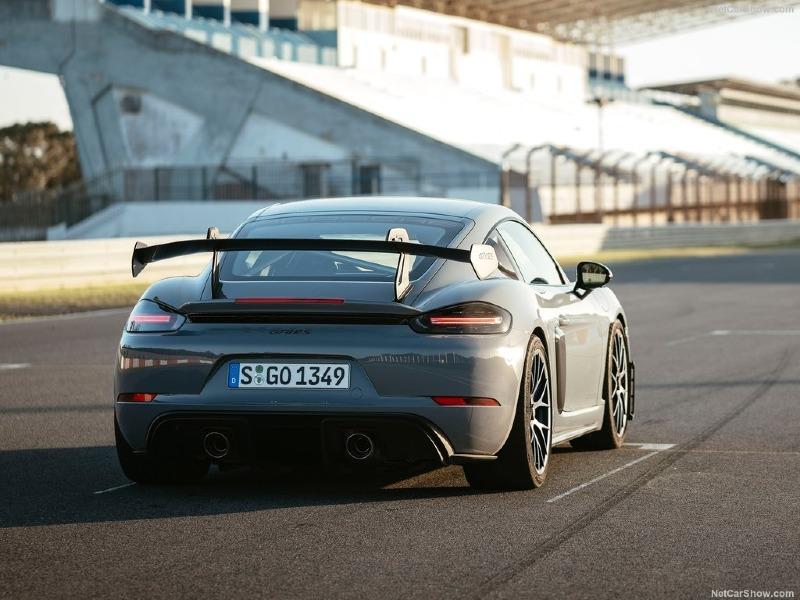 Porsche-718_Cayman_GT4_RS-2022-1024-49.jpg