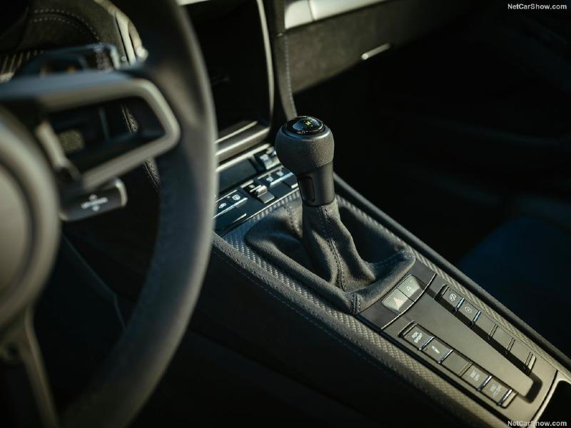 Porsche-718_Cayman_GT4_RS-2022-1024-85.jpg