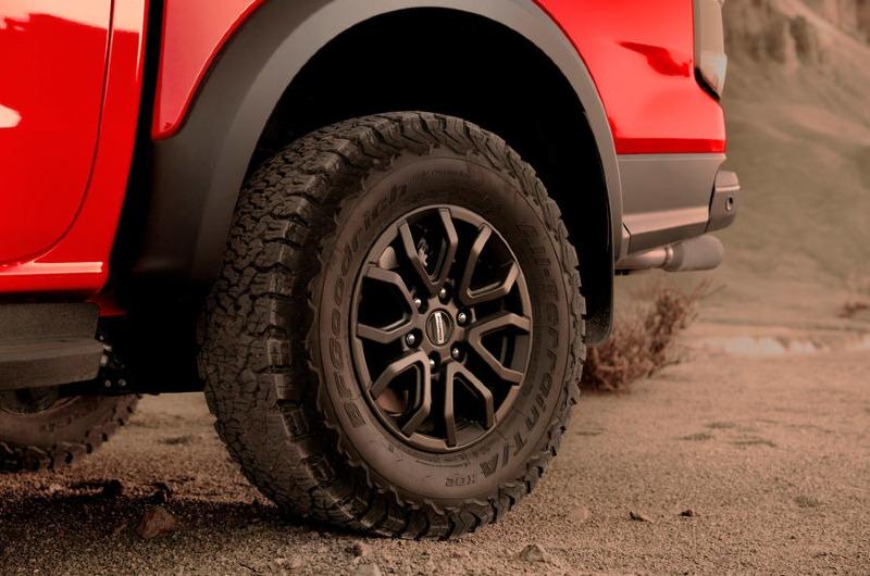 92-2022-ford-ranger-raptor-official-reveal-alloy-wheels.jpg