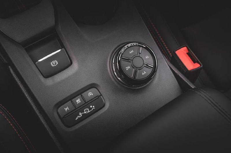 86-2022-ford-ranger-raptor-official-reveal-4wd-controls.jpg