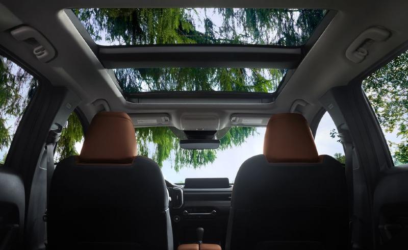 mazda-cx-50-21-interior-panoramic-moonroof-1636997690.jpg