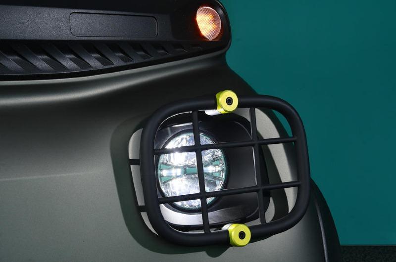 94-citroen-ami-beach-2022-drive-autocar-headlights_0.jpg