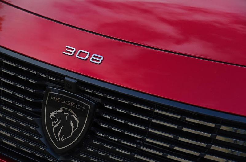 3-peugeot-308-puretech-130-gt-2022-uk-review-nose-badge.jpg