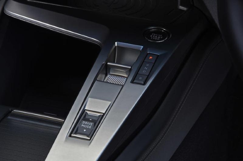 8-peugeot-308-puretech-130-gt-2022-uk-review-gear-selector.jpg