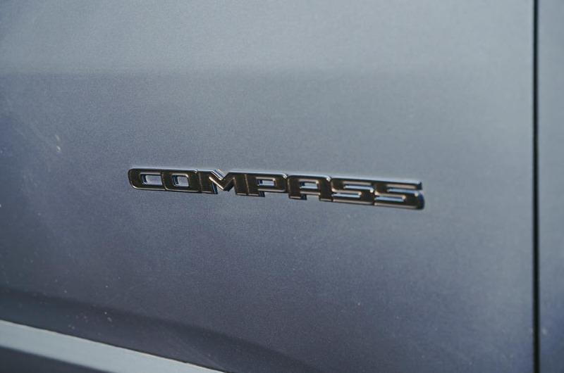 7-jeep-compass-4xe-2022-road-test-review-side-badges.jpg