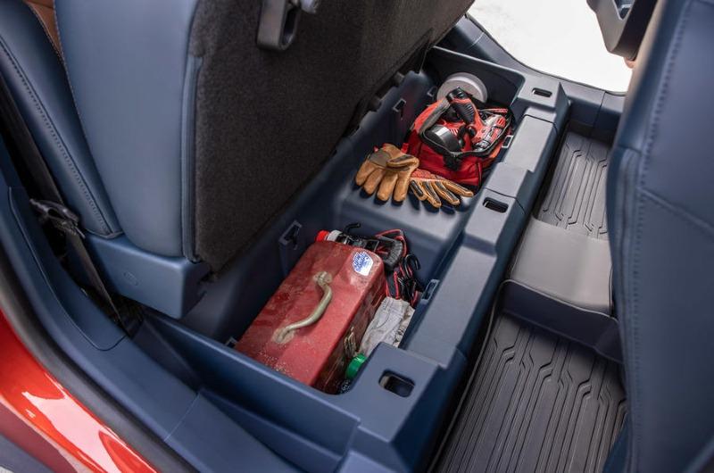 13-ford-maverick-2l-ecoboost-2022-review-under-seat-stowage.jpg