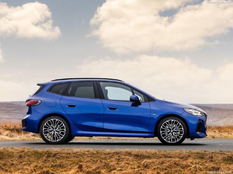 BMW-2-Series_Active_Tourer_UK-Version-2022-1024-13.jpg