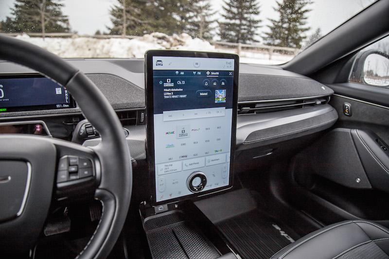 mach-e-gt-touchscreen.jpg