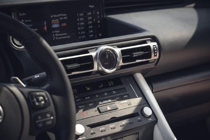 2022-lexus-rc-350-f-sport-awd-618-1646327634.jpg
