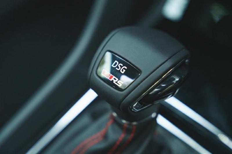 15-skoda-kodiaq-vrs-2022-road-test-gearstick.jpg