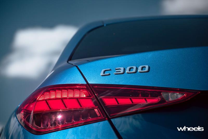 2022_Mercedes-Benz_C300_Spectral_Blue_Metallic_Australia_detail_nameplate_01.jpg