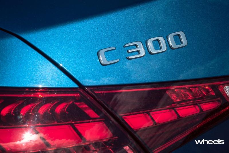 2022_Mercedes-Benz_C300_Spectral_Blue_Metallic_Australia_detail_nameplate_03.jpg