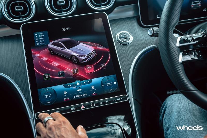 2022_Mercedes-Benz_C300_Spectral_Blue_Metallic_Australia_interior_infotainment_screen_07.jpg