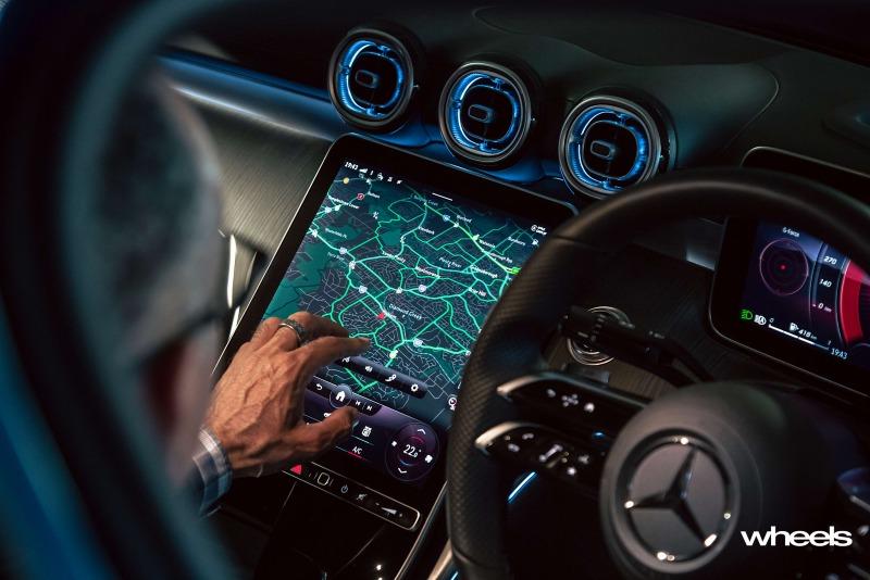 2022_Mercedes-Benz_C300_Spectral_Blue_Metallic_Australia_interior_infotainment_screen_11.jpg