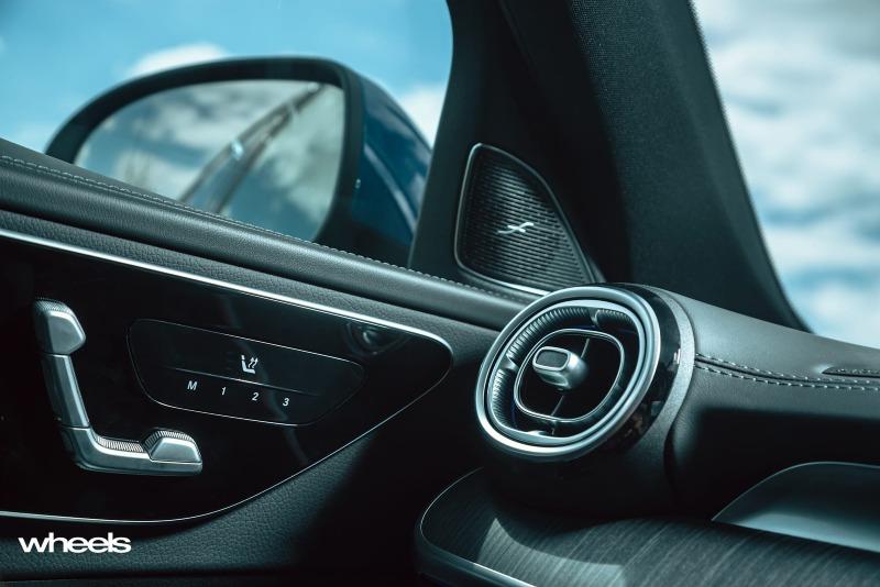 2022_Mercedes-Benz_C300_Spectral_Blue_Metallic_Australia_interior_side_air_conditioning_vent_03.jpg