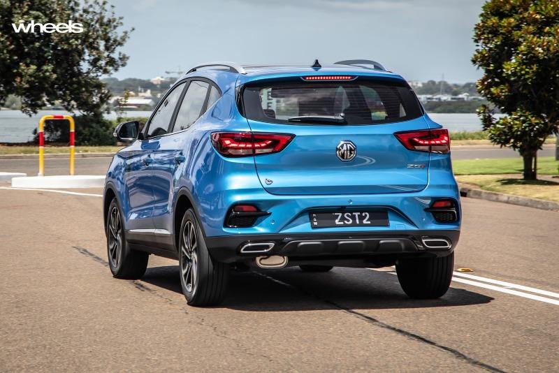 2022_MG_ZST_Brighton_Blue_dynamic_rear_2_SRawlings.jpg