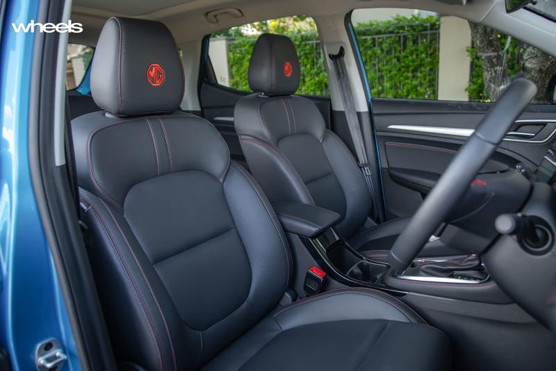 2022_MG_ZST_Brighton_Blue_interior_front_seat_design_SRawlings.jpg