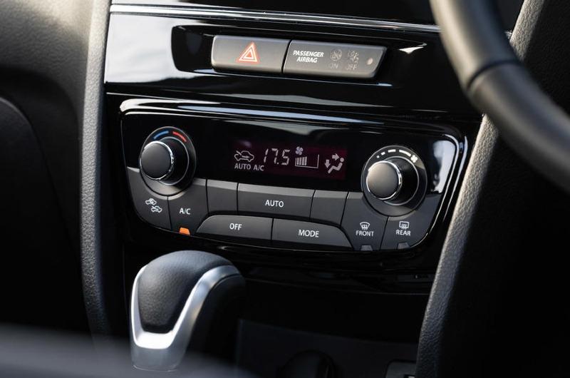 15-suzuki-vitara-full-hybrid-2022-uk-first-drive-review-climate-controls.jpg
