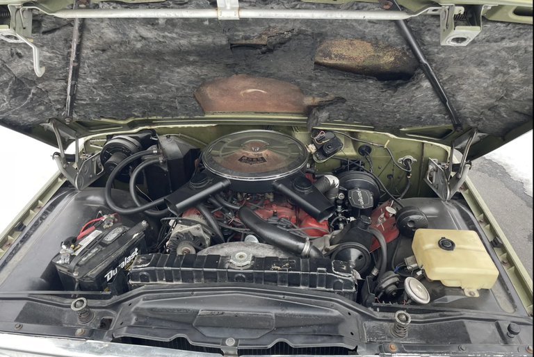 jeep-wagoneer-engine-compartment-1646418922 4.png