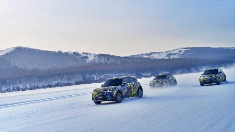 smart-1-trio-snow.jpg